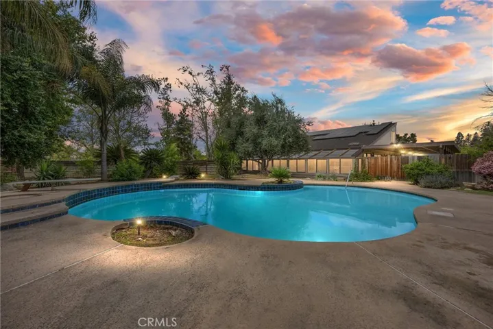 6816 Coffee Road, Bakersfield, California 93308