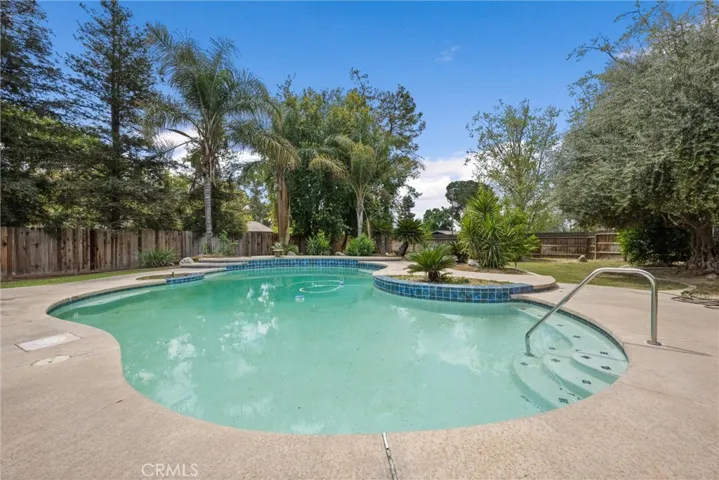 6816 Coffee Road, Bakersfield, California 93308