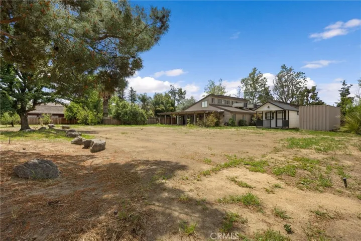 6816 Coffee Road, Bakersfield, California 93308