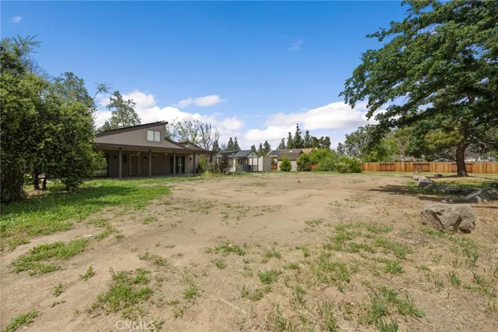6816 Coffee Road, Bakersfield, California 93308