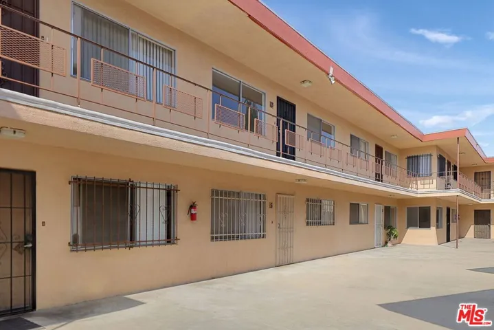 410 N Market Street 14, Inglewood, California 90302