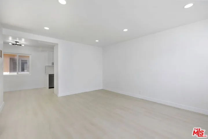 410 N Market Street 14, Inglewood, California 90302