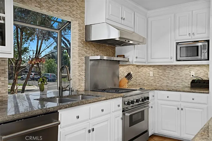 2802 Monogram Avenue, Long Beach, California 90815