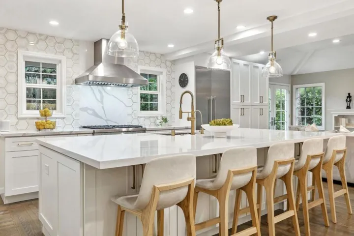 248 Hedge Road, Menlo Park, California 94025