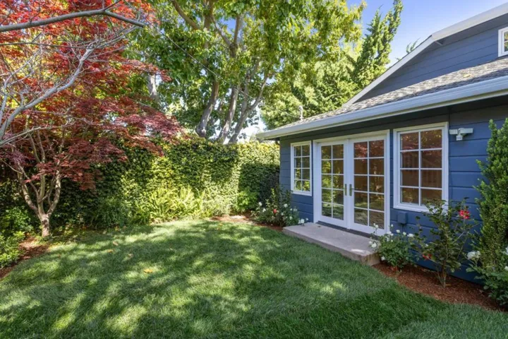 248 Hedge Road, Menlo Park, California 94025