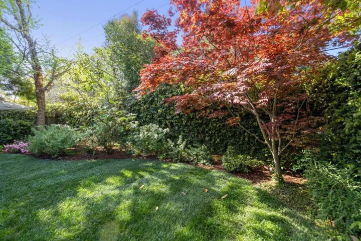 248 Hedge Road, Menlo Park, California 94025