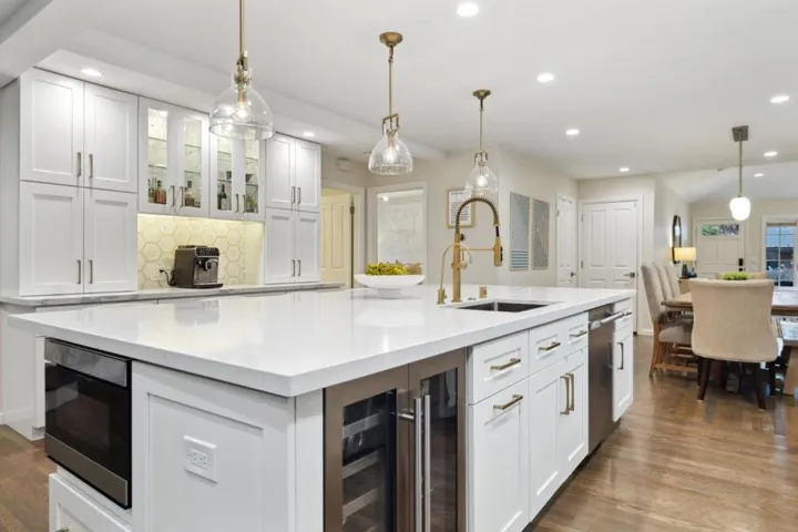 248 Hedge Road, Menlo Park, California 94025