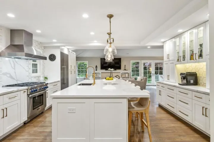 248 Hedge Road, Menlo Park, California 94025