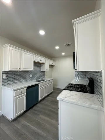8055 Troost Avenue, North Hollywood, California 91605