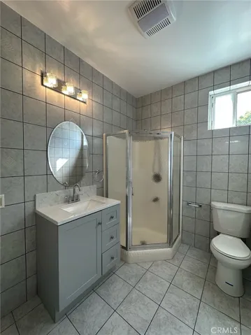 8055 Troost Avenue, North Hollywood, California 91605