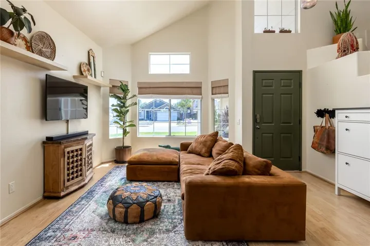 39837 Falcon Way, Murrieta, California 92562