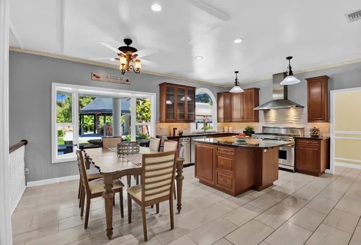 Gourmet Kitchen