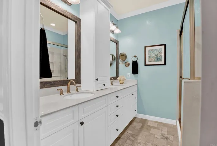 Upstairs Bathroom