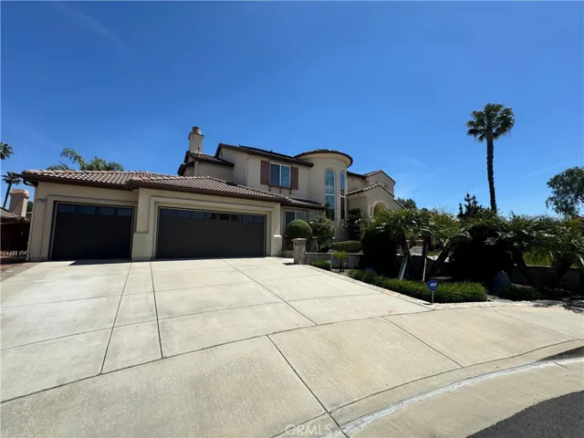 17482 Half Moon Court, Riverside, California 92503