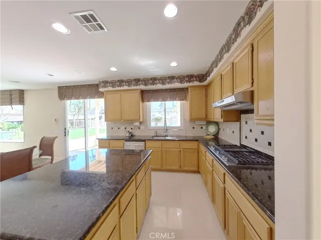 17482 Half Moon Court, Riverside, California 92503