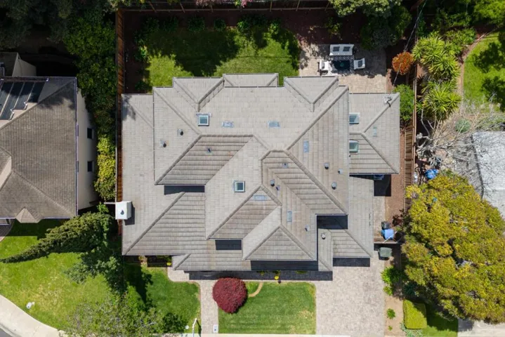 2468 Chabot Terrace, Palo Alto, California 94303