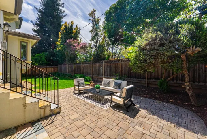 2468 Chabot Terrace, Palo Alto, California 94303