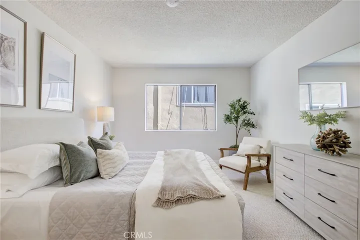 1304 Berkeley Street 3, Santa Monica, California 90404