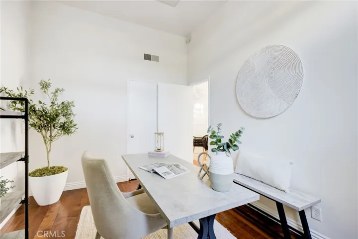 1304 Berkeley Street 3, Santa Monica, California 90404