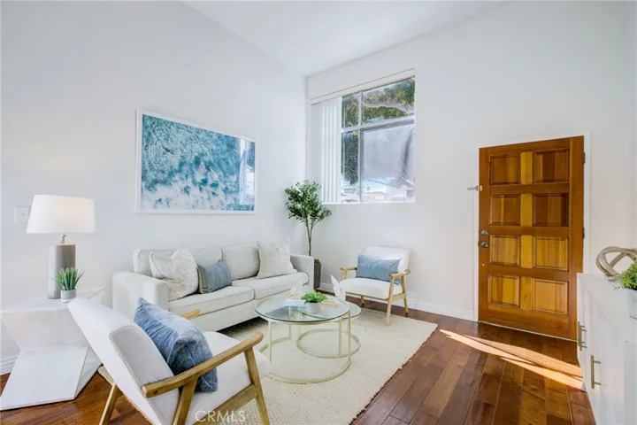 1304 Berkeley Street 3, Santa Monica, California 90404
