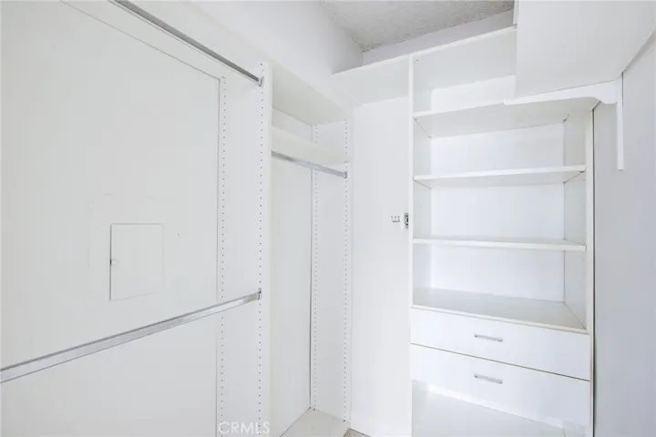 1304 Berkeley Street 3, Santa Monica, California 90404