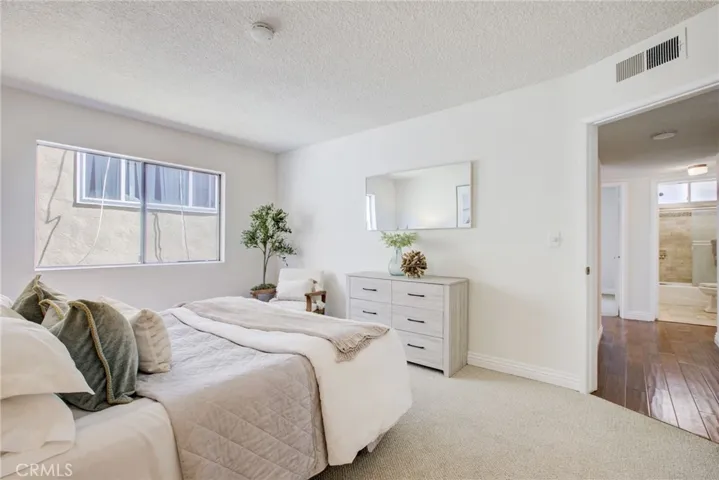 1304 Berkeley Street 3, Santa Monica, California 90404