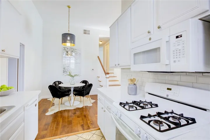 1304 Berkeley Street 3, Santa Monica, California 90404