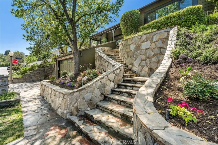 4057 Woodcliff Road, Sherman Oaks, California 91403