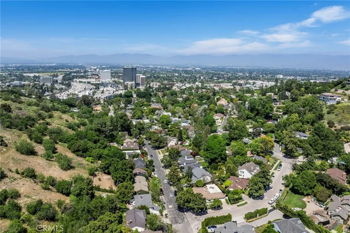 4057 Woodcliff Road, Sherman Oaks, California 91403
