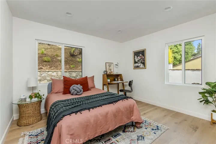 4057 Woodcliff Road, Sherman Oaks, California 91403