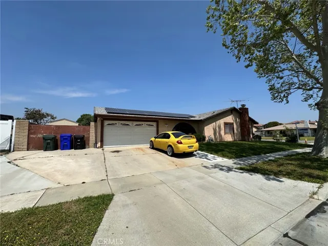 674 S Idyllwild Avenue, Rialto, California 92376