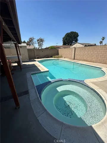 674 S Idyllwild Avenue, Rialto, California 92376