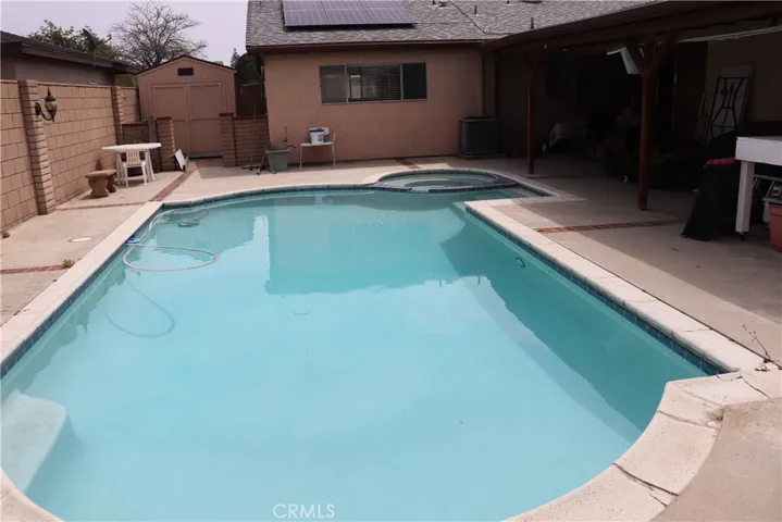 674 S Idyllwild Avenue, Rialto, California 92376