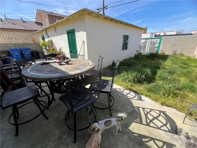 553 W 110th Street, Los Angeles, California 90044