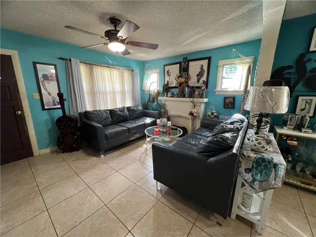 553 W 110th Street, Los Angeles, California 90044