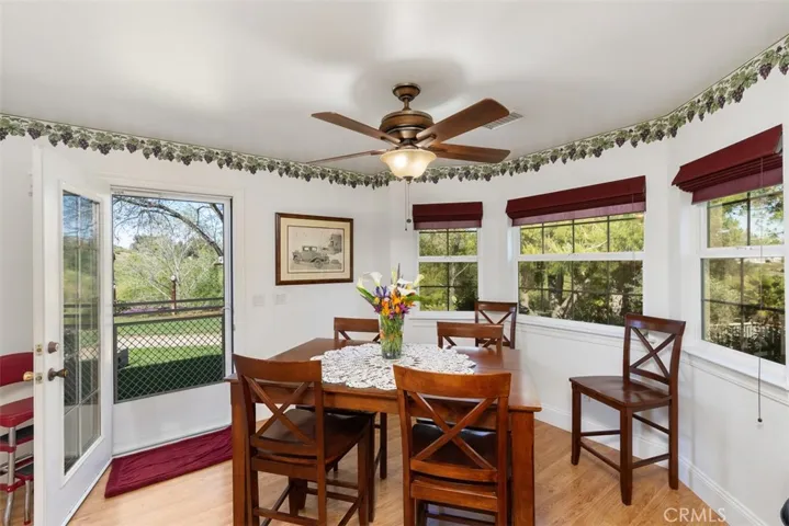 Kitchen nook