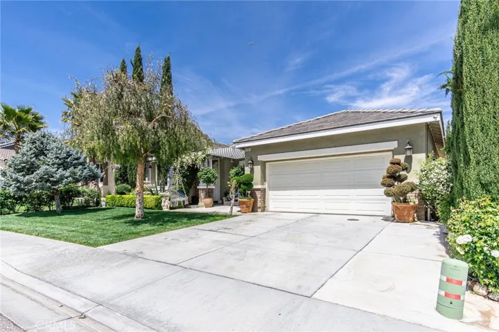 9114 Big Bear Drive, Hesperia, California 92344