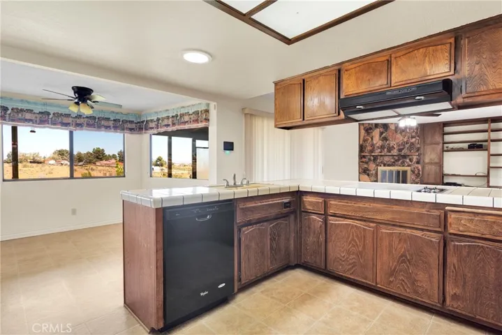 18572 Atlantic Street, Hesperia, California 92345