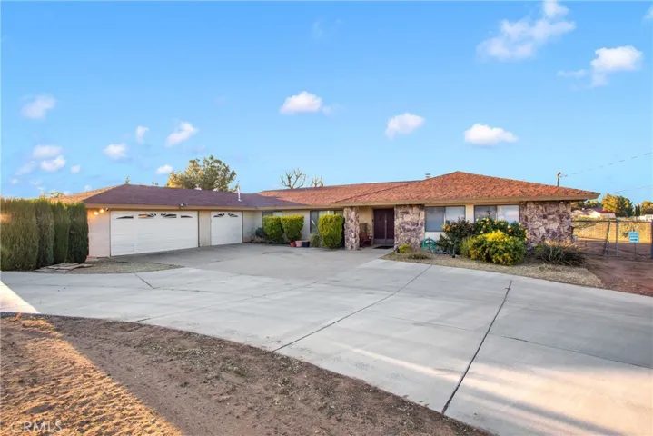 18572 Atlantic Street, Hesperia, California 92345