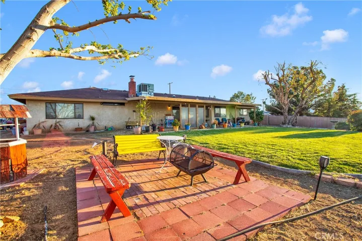 18572 Atlantic Street, Hesperia, California 92345