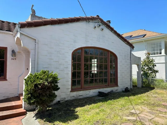 325 Van Ness Avenue, Santa Cruz, California 95060