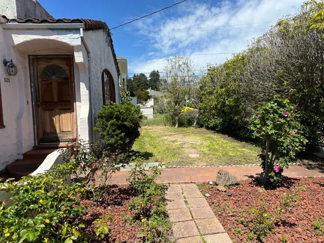 325 Van Ness Avenue, Santa Cruz, California 95060