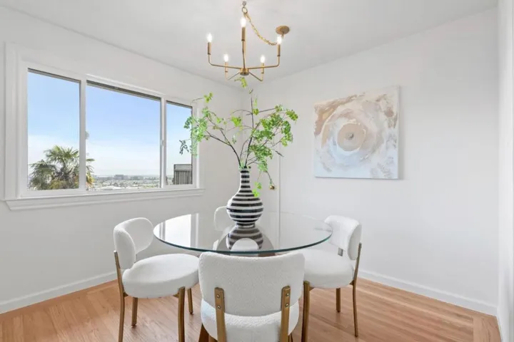 1605 Sunnyslope Avenue, Belmont, California 94002