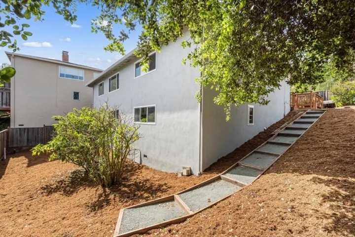 1605 Sunnyslope Avenue, Belmont, California 94002