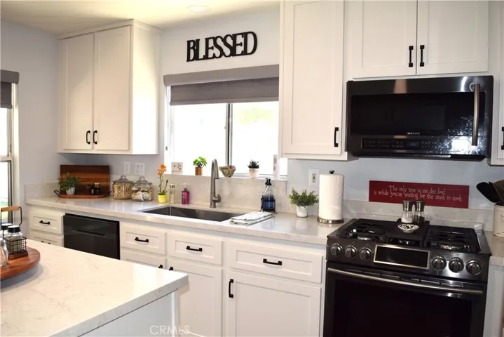 163 Cape Elizabeth Way, Riverside, California 92506