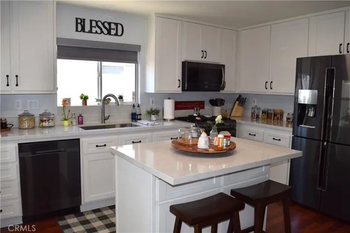 163 Cape Elizabeth Way, Riverside, California 92506