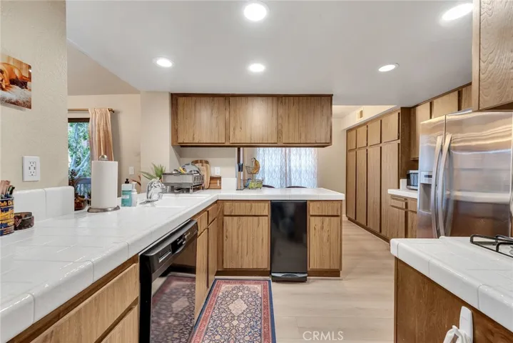 230 Bethany Road 210, Burbank, California 91504