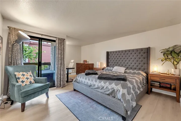 230 Bethany Road 210, Burbank, California 91504
