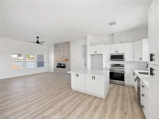 16970 Tokata Road, Apple Valley, California 92307