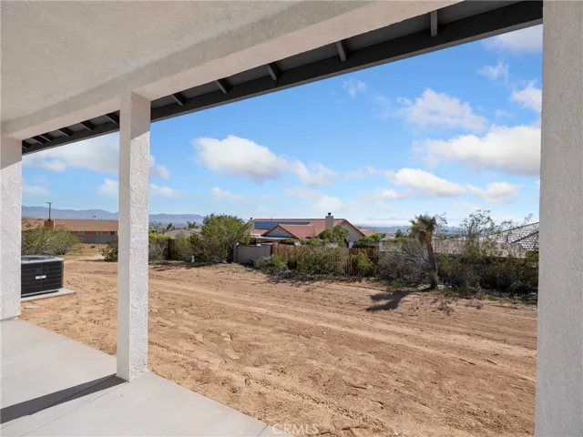 16970 Tokata Road, Apple Valley, California 92307